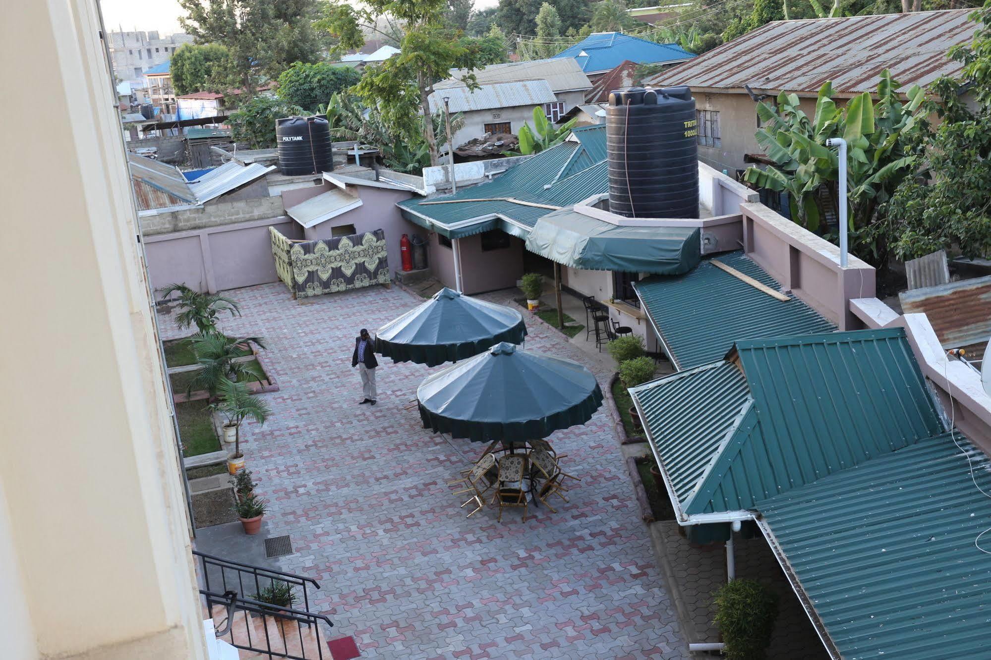 Clouds View Hotel Arusha Eksteriør billede